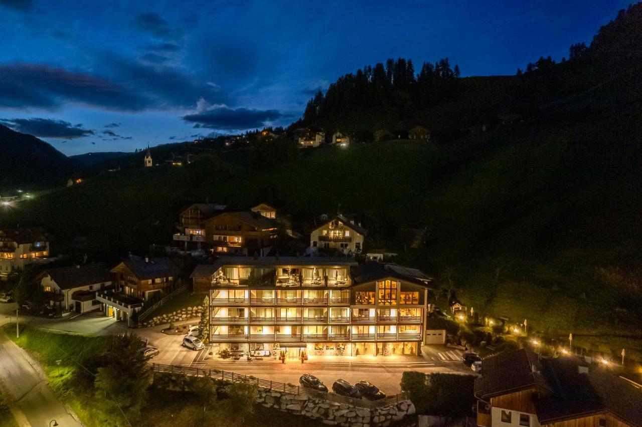 Hotel Alcialc La Valle Exterior foto